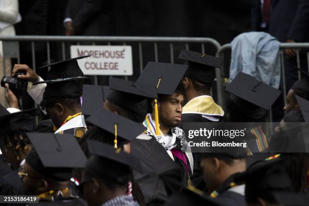 President Biden Delivers Commencement Address At Morehouse College, Nachrichtenfoto