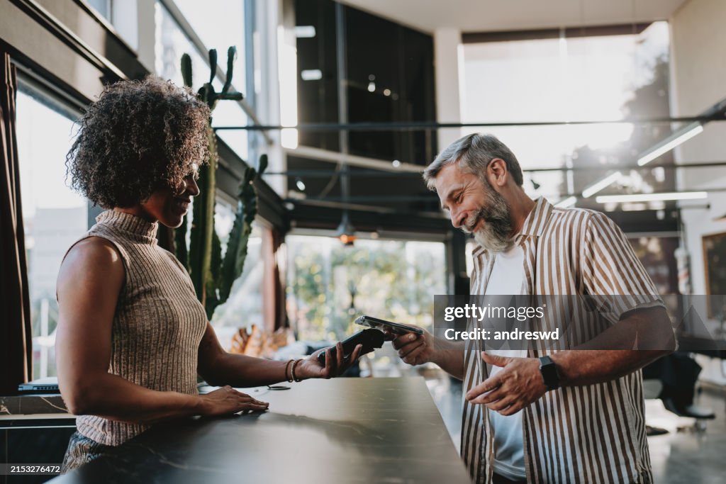 Paiement sans contact avec smartphone