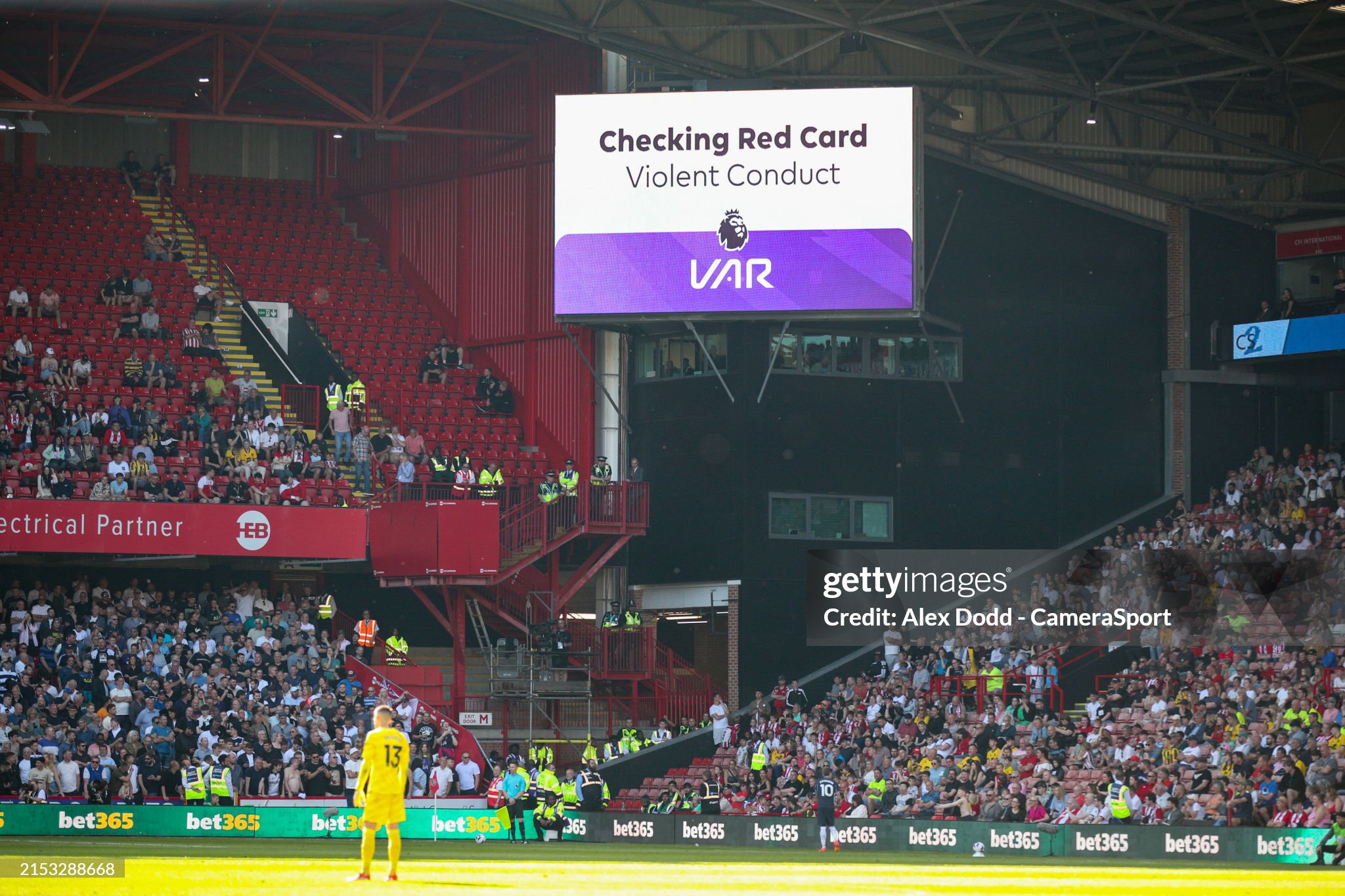 Premier League tries to convince clubs to keep VAR