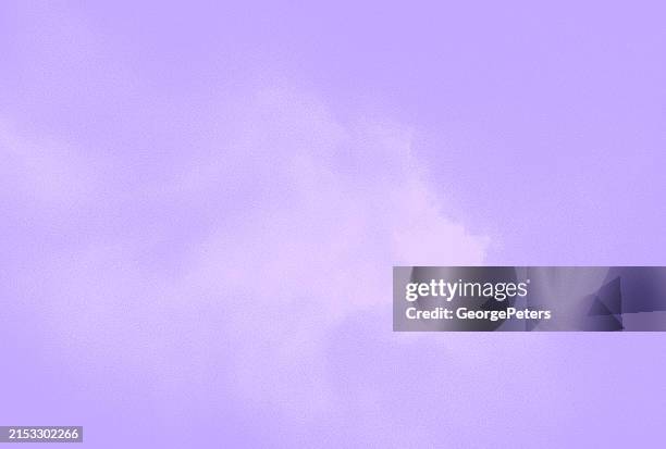 stockillustraties, clipart, cartoons en iconen met stipple illustration of dark cumulus clouds - lavendelkleurig