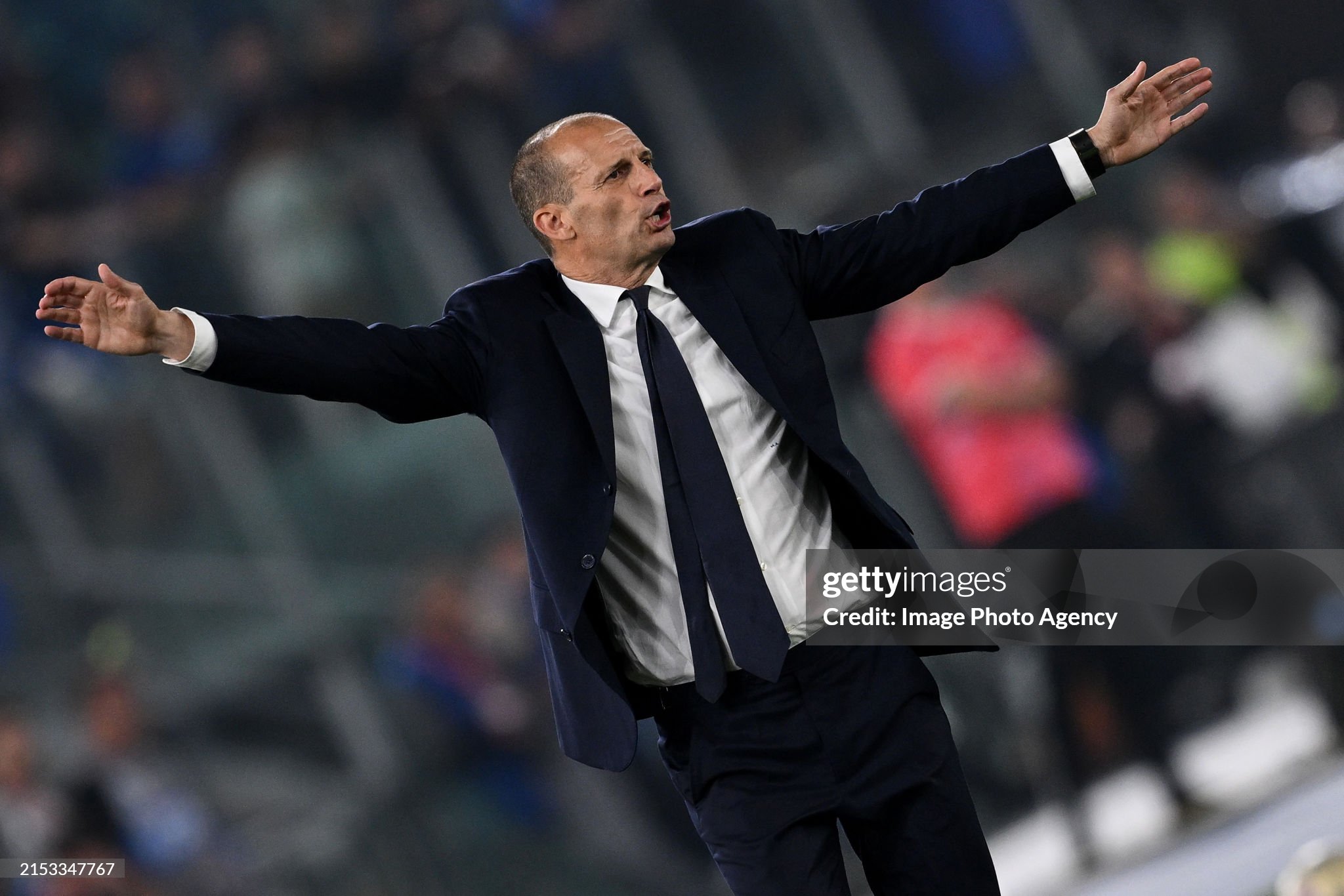 Allegri new coach of AC Milan and that s good news for Gimenez