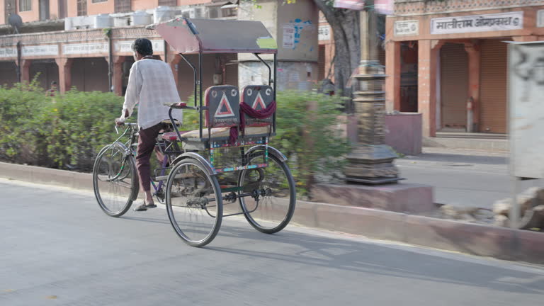 Cycle Ricksha 182 Cycle Rickshaw Drivers Stock Videos, Footage, & 4K Video Clips ...