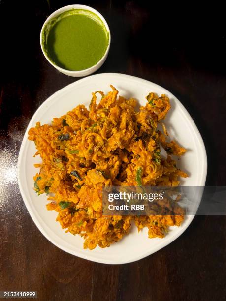 vegetable pakoda - pakora stock pictures, royalty-free photos & images