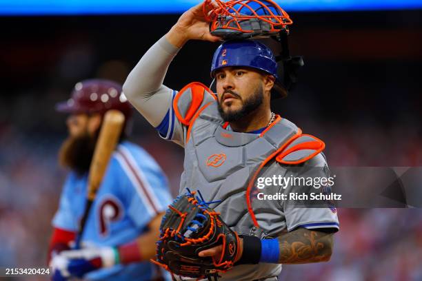 Catcher Omar Narváez of the New York Mets in action against the Philadelphia Phillies during a game at Citizens Bank Park on May 16, 2024 in...