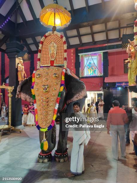 99 Uttara Guruvayurappan Temple Stock Photos High Res Pictures And 99-uttara-guruvayurappan-temple-stock-photos-high-res-pictures-and