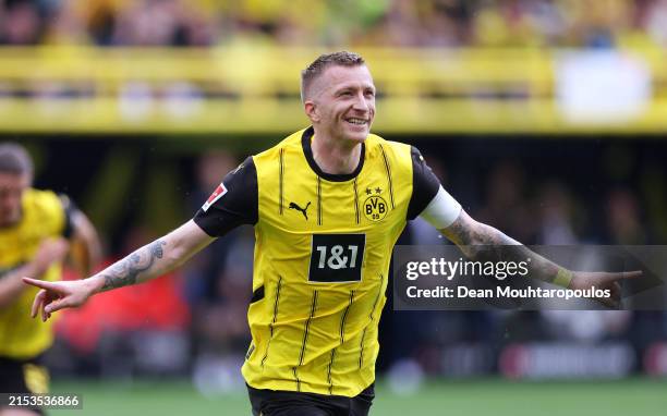 Marco Reus of Borussia Dortmund celebrates scoring his team's second goal during the Bundesliga match between Borussia Dortmund and SV Darmstadt 98...