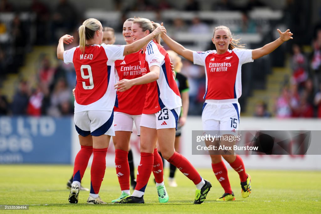 Arsenal FC v Brighton & Hove Albion - Barclays Women´s Super League