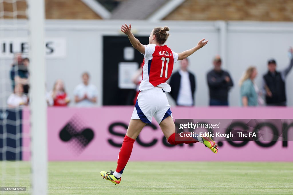 Arsenal FC v Brighton & Hove Albion - Barclays Women´s Super League
