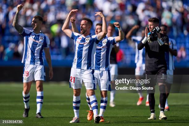 Players of CD Leganes celebrates victory after the game LaLiga Hypermotion match between CD Leganes and Sporting Gijon at Estadio Municipal de...
