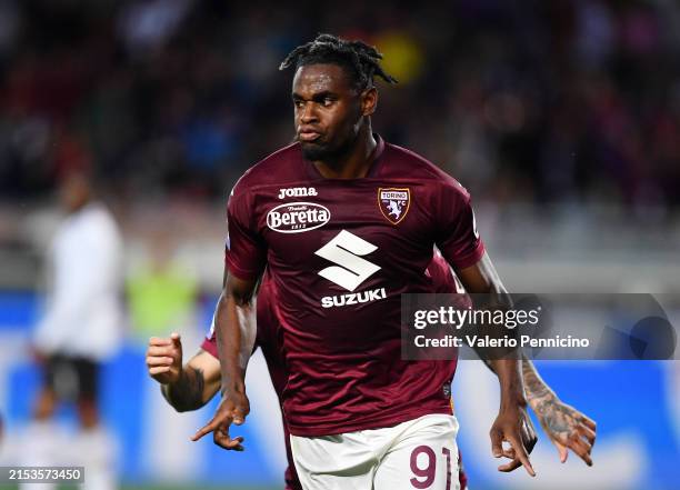 Duvan Zapata of Torino FC celebrates scoring his team's first goal during the Serie A TIM match between Torino FC and AC Milan at Stadio Olimpico di...