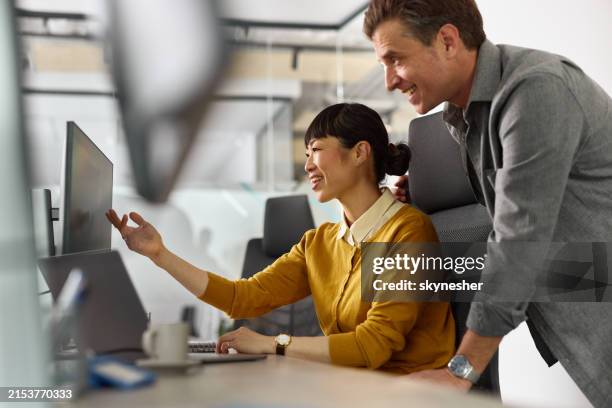 14,054 Happy Man Desktop Computer Stock Photos, High-Res Pictures, and ...