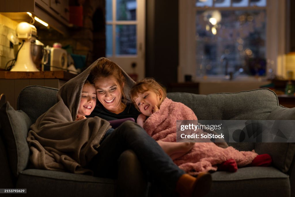 Noites aconchegantes no sofá