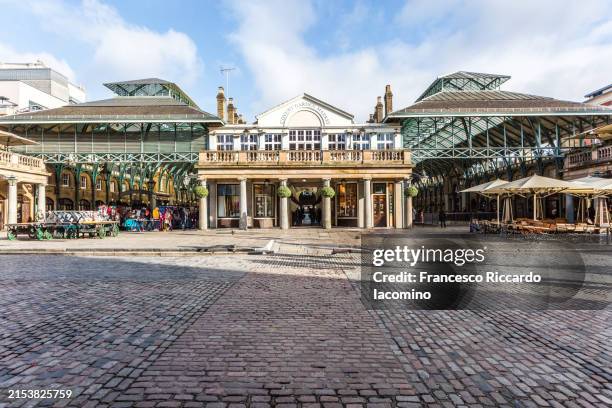 covent garden market in london - covent garden stock pictures, royalty-free photos & images