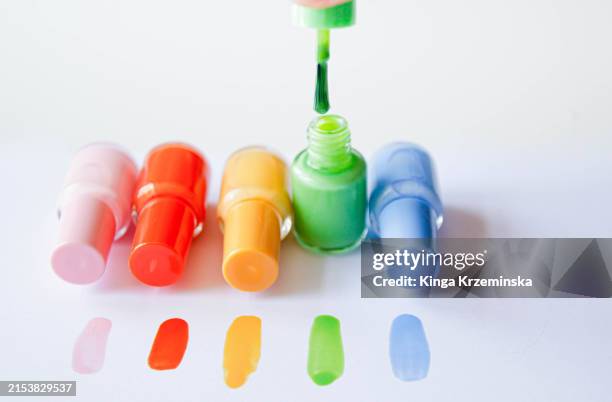 nail polish - verniz-para-unhas imagens e fotografias de stock