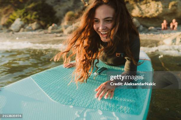 la mia attività estiva preferita - sport acquatico foto e immagini stock