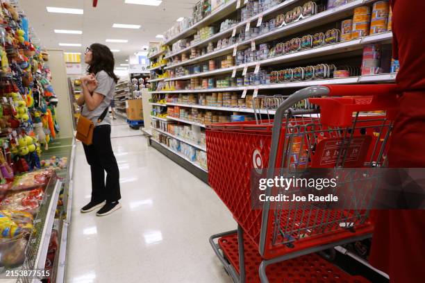 Consumer At Target 5,912 Target Customer Stock Photos, High-Res Pictures, and Images ...