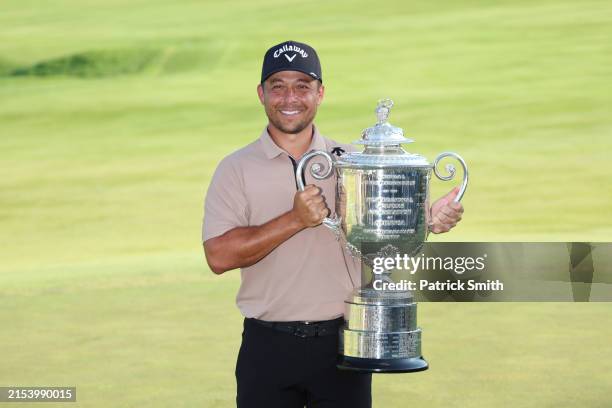 Xander Schauffele of the United States poses with the Wanamaker Trophy after winning the final round of the 2024 PGA Championship at Valhalla Golf...