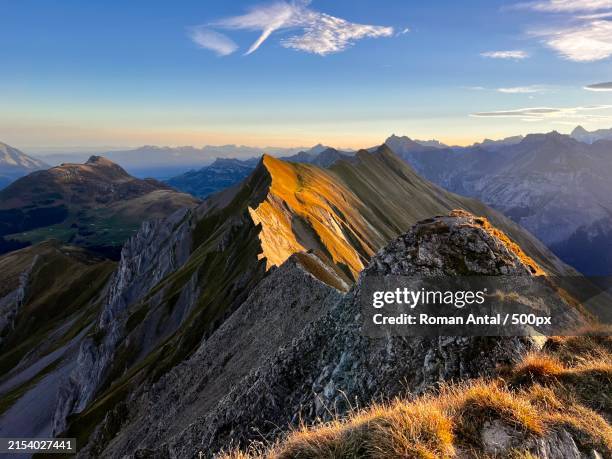 scenic view of mountain range against sky,adelboden,switzerland - adelboden fotografías e imágenes de stock