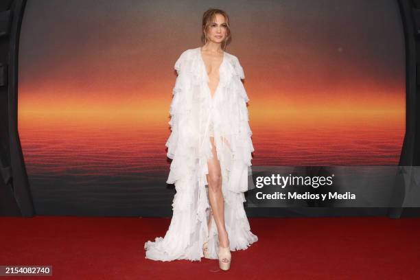 Jennifer Lopez poses during the 'Atlas' Mexico City Fan Event at Plaza Toreo Parque Central on May 21, 2024 in Naucalpan de Juarez, Mexico.