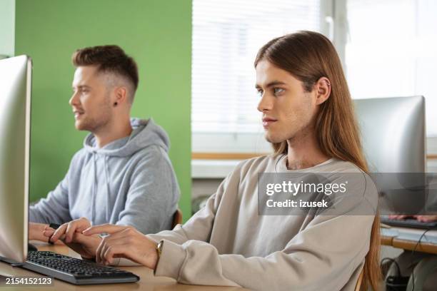 3,959 University Student Home Computer Stock Photos, High-Res Pictures ...