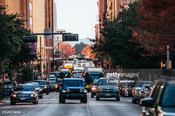 dallas traffic, texas - avenue stock pictures, royalty-free photos & images