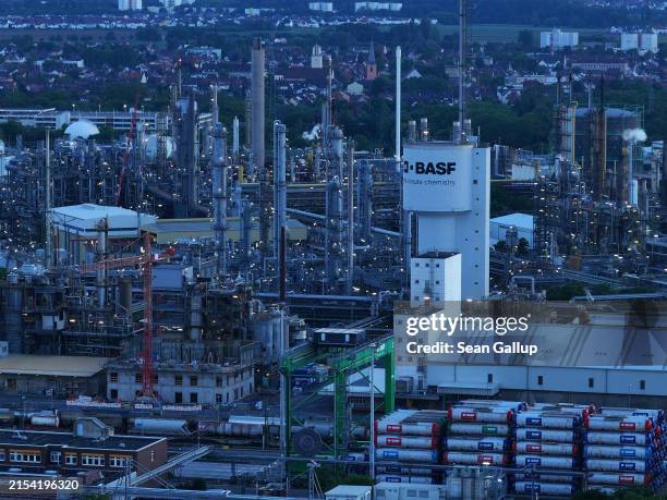 Basf In Germany 2,685 Basf Corporation Photos & High Res Pictures - Getty Images