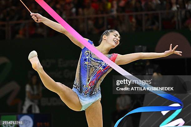 517 Sofia Raffaeli Stock Photos, High-Res Pictures, and Images - Getty ...