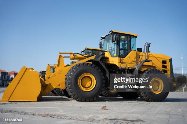 new excavator - excavation machine stock pictures, royalty-free photos & images