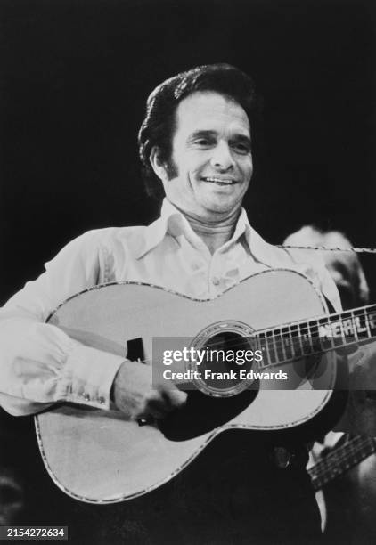 Mirl Singer 1,979 Merle Haggard Photos & High Res Pictures - Getty Images