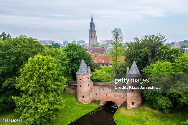 aerial view at the monnikendam gate and lieve vrouwe tower at amersfoort, the netherlands - utrecht stock pictures, royalty-free photos & images