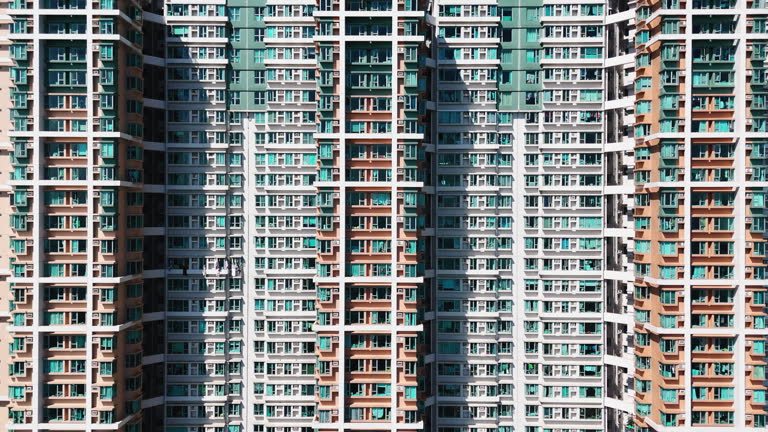 https://media.gettyimages.com/id/2154507732/video/private-housing-of-tseung-kwan-o-hong-kong-from-drone-view.jpg?b=1&s=640x640&k=20&c=JlOaT4CGGuqB22YCbVtnMJPLV7jVW012zJeBKZjJ3BI=