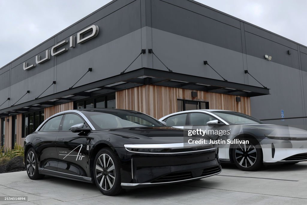 Electric Car Maker Lucid To Layoff 400 Employees