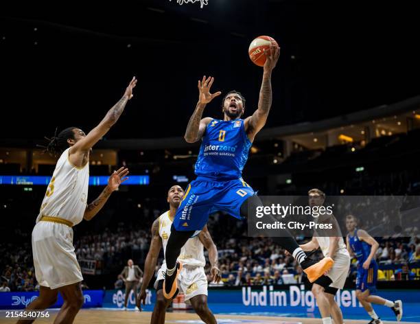 Sterling Brown of ALBA Berlin goes for a layup during the EasyCredit Basketball Bundesliga match between ALBA Berlin and NINERS Chemnitz at Uber...