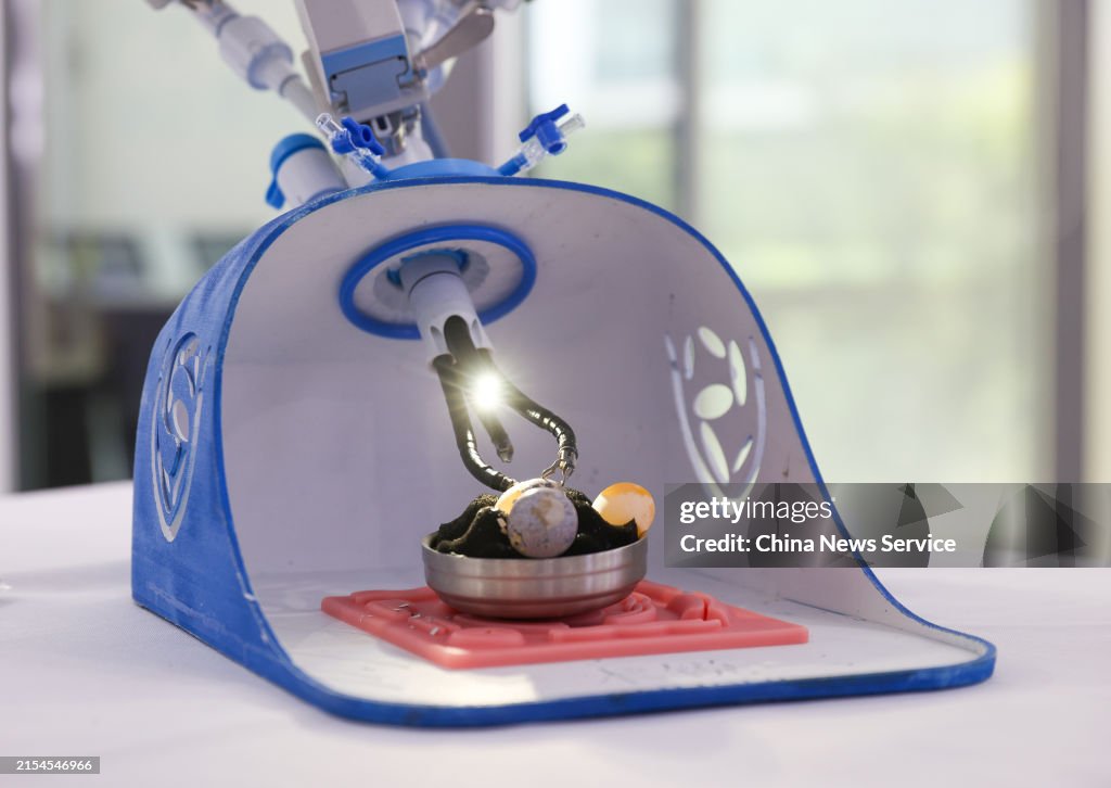 Surgerii's Single-port Endoscopic Surgical Robot Demonstrates Its Skills In Shanghai