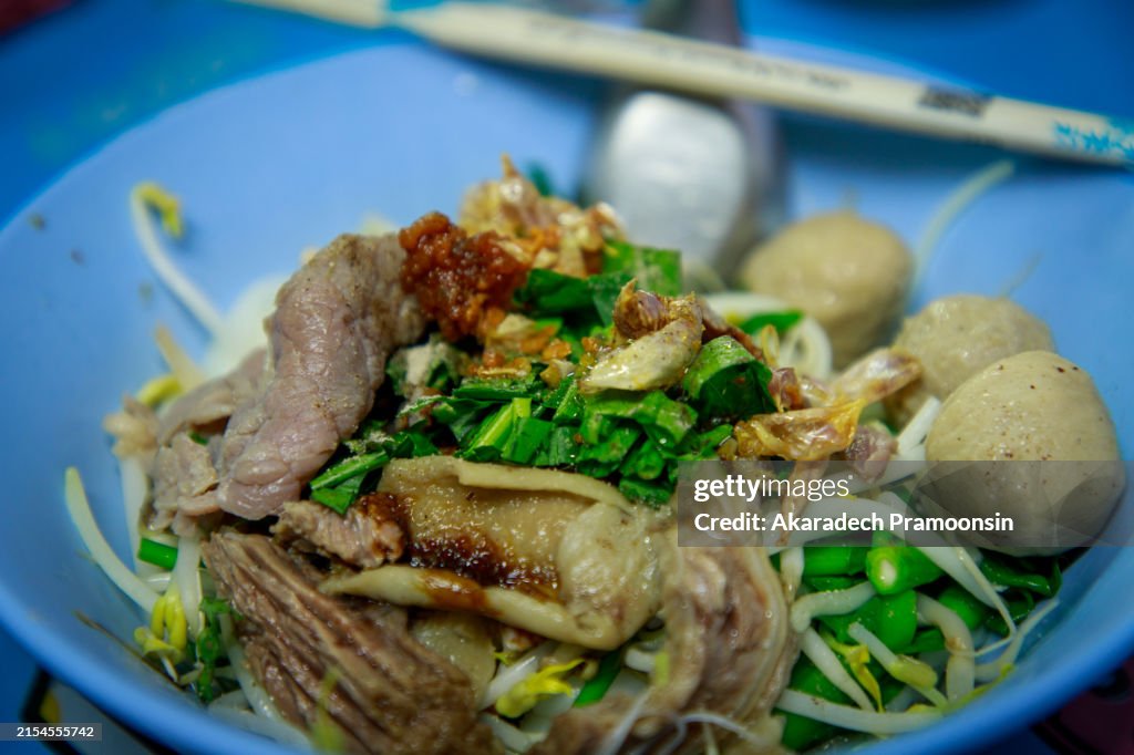 Fresh beef meatball noodles