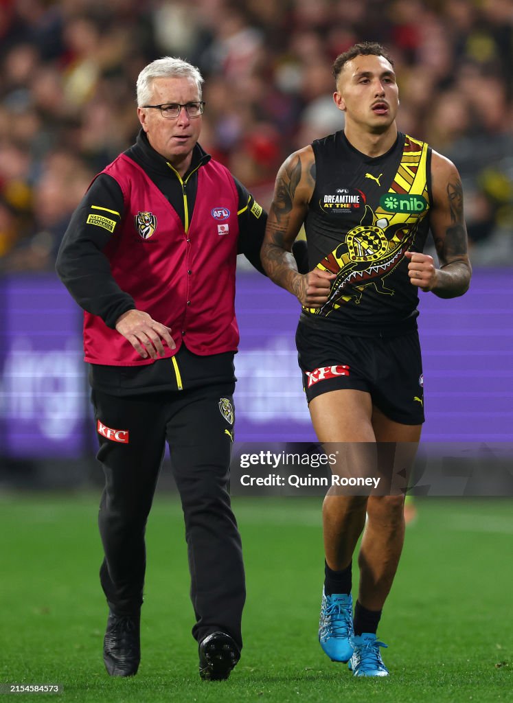 AFL Rd 11 - Richmond v Essendon
