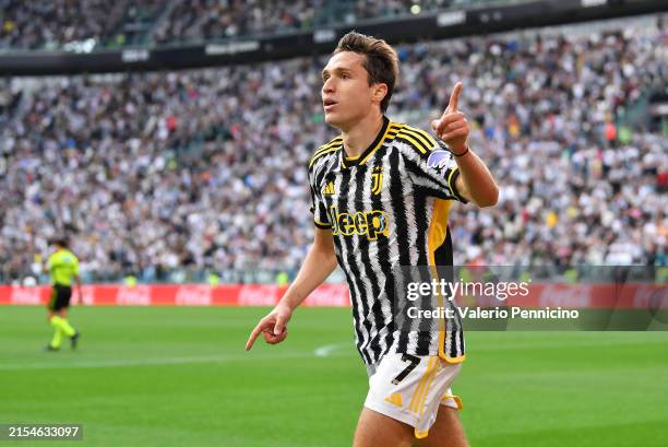 Federico Chiesa of Juventus celebrates scoring his team's first goal during the Serie A TIM match between Juventus and AC Monza at on May 25, 2024 in...