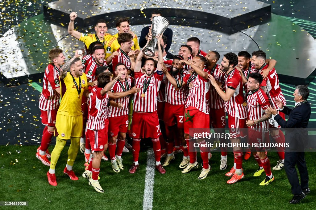 FBL-EUR-C4-OLYMPIAKOS-FIORENTINA
