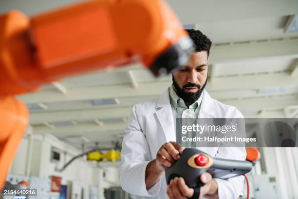 Remote Lab Engineer 708 Engineering Lab Engine Stock Photos, High-Res Pictures, and Images ...