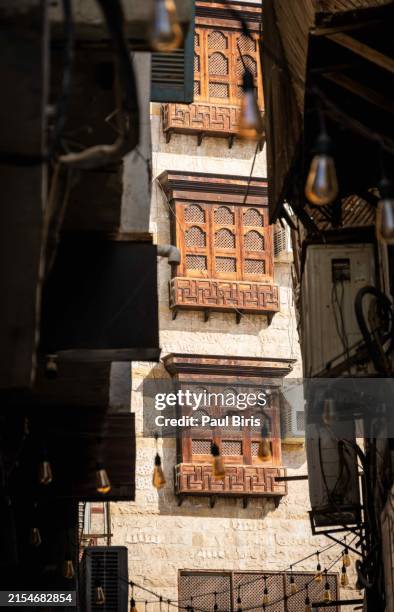 hejazi style and balcony wood art in jeddah city. saudi arabia - jeddah stock pictures, royalty-free photos & images