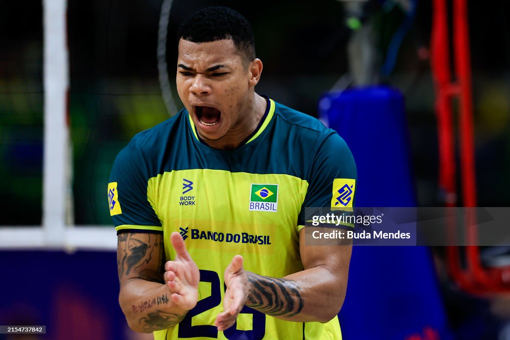 Brazil v Italy - Men's Volleyball Nations League