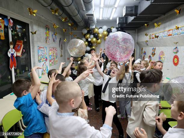 Last Bell 6,715 End Of School Year Stock Photos, High-Res Pictures, and Images ...