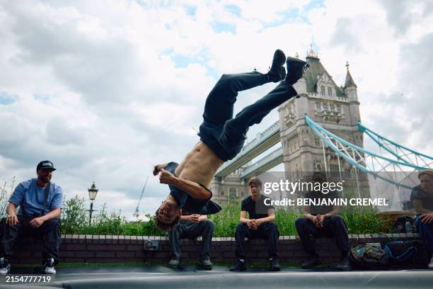 Breakdancing Event 79 Karam Singh Stock Photos, High-Res Pictures, and Images - Getty Images