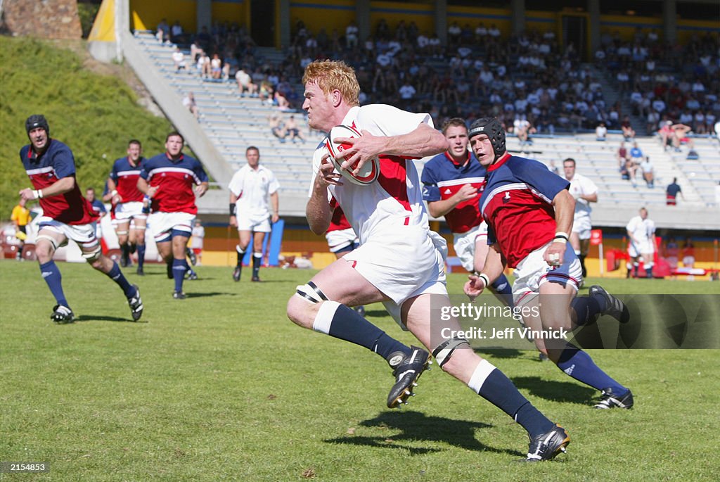 England's Vyvyan scores try at Churchill Cup