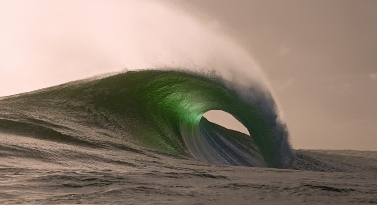Wave Over 7,216 Ocean Wave Curve Stock Videos, Footage, & 4K Video Clips - Getty ...