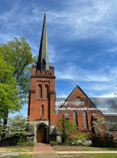 episcopal church attended by william faulkner - oxford mississippi stock pictures, royalty-free photos & images
