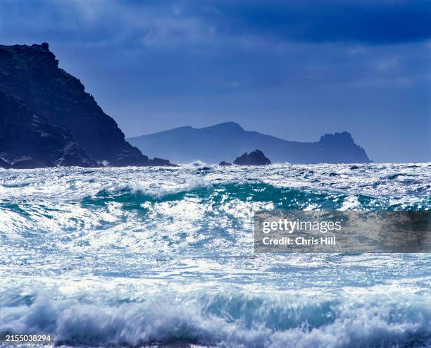 clougher bay, dunmore head, dingle peninsula, dunmore head, county kerry, ireland - slea head stock pictures, royalty-free photos & images