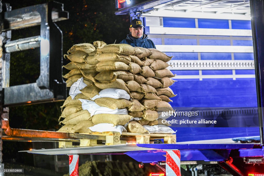 Weather in Baden-Württemberg - THW logistics center in Ulm