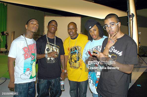 Zip Packing Rapper Rapper Too Short appears with rap group The Pack : Lil B , Stunnaman ...