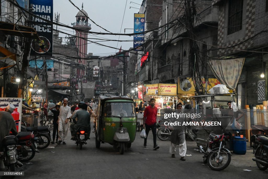 PAKISTAN-INDIA-NETFLIX-WOMEN